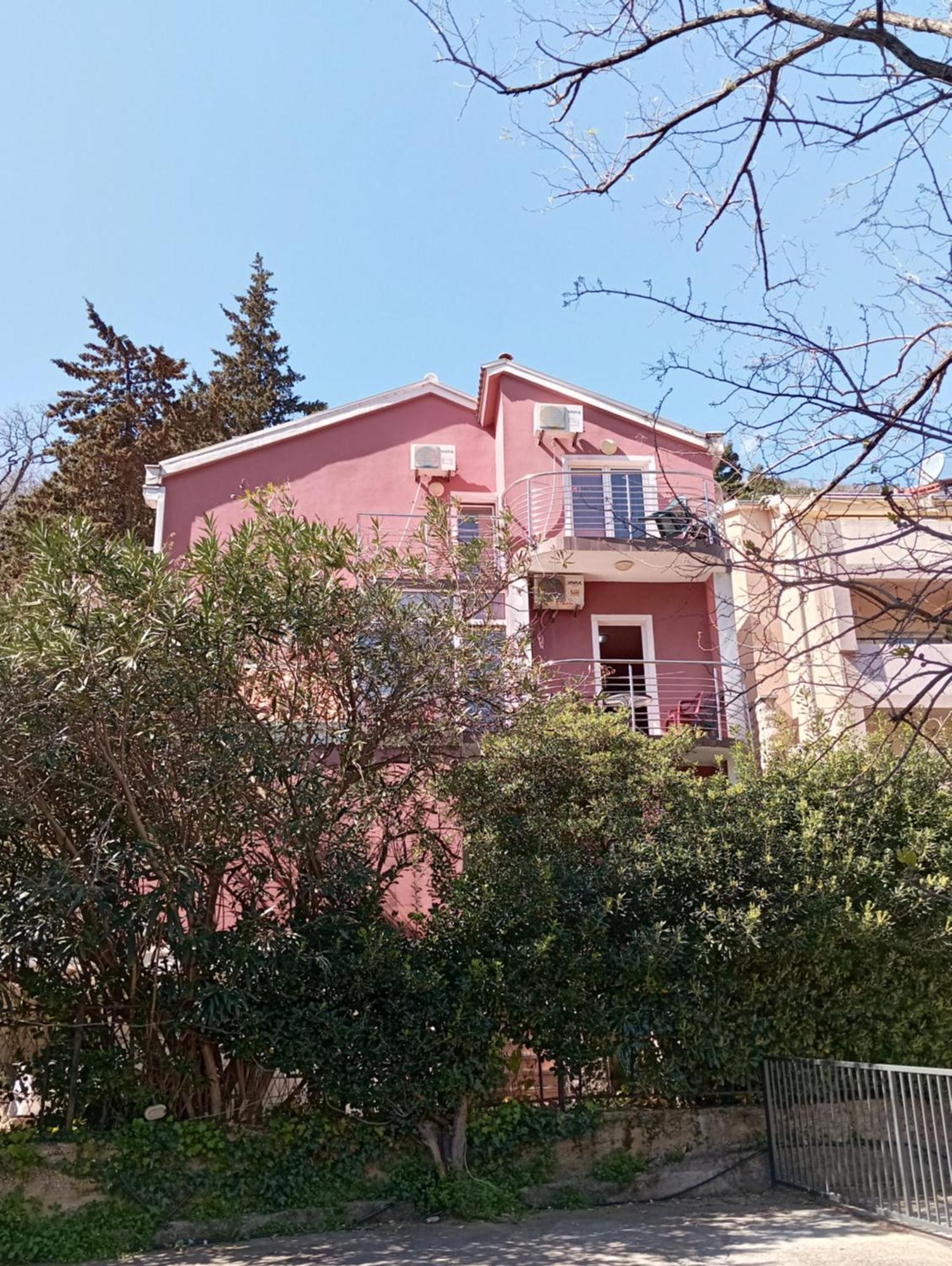 Markovic Aparthotel - Budva Becici Hotel ภายนอก รูปภาพ